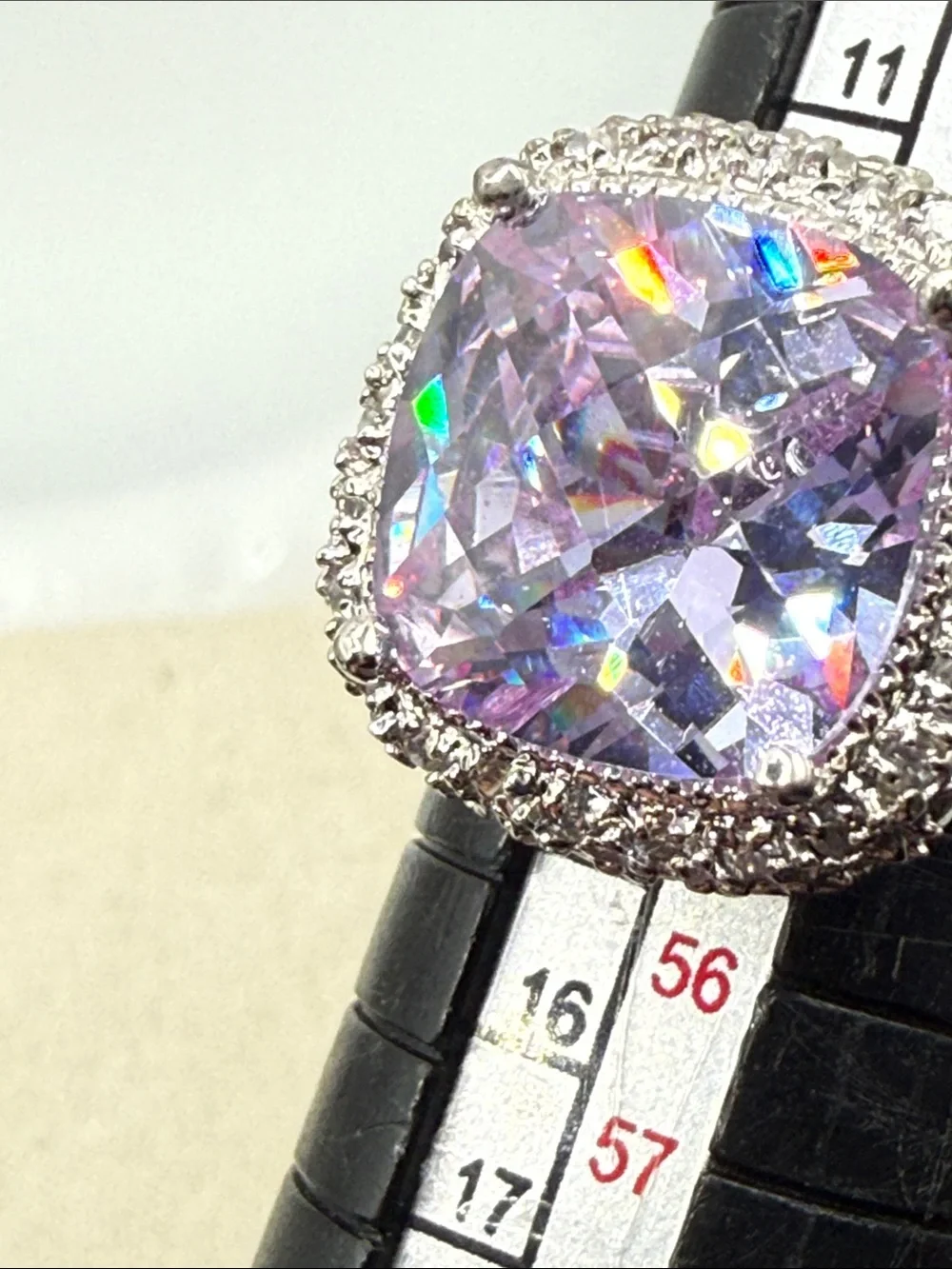 Vintage stunning rhodium plated Silvertone Ring Cushion Cut faceted lilac glass